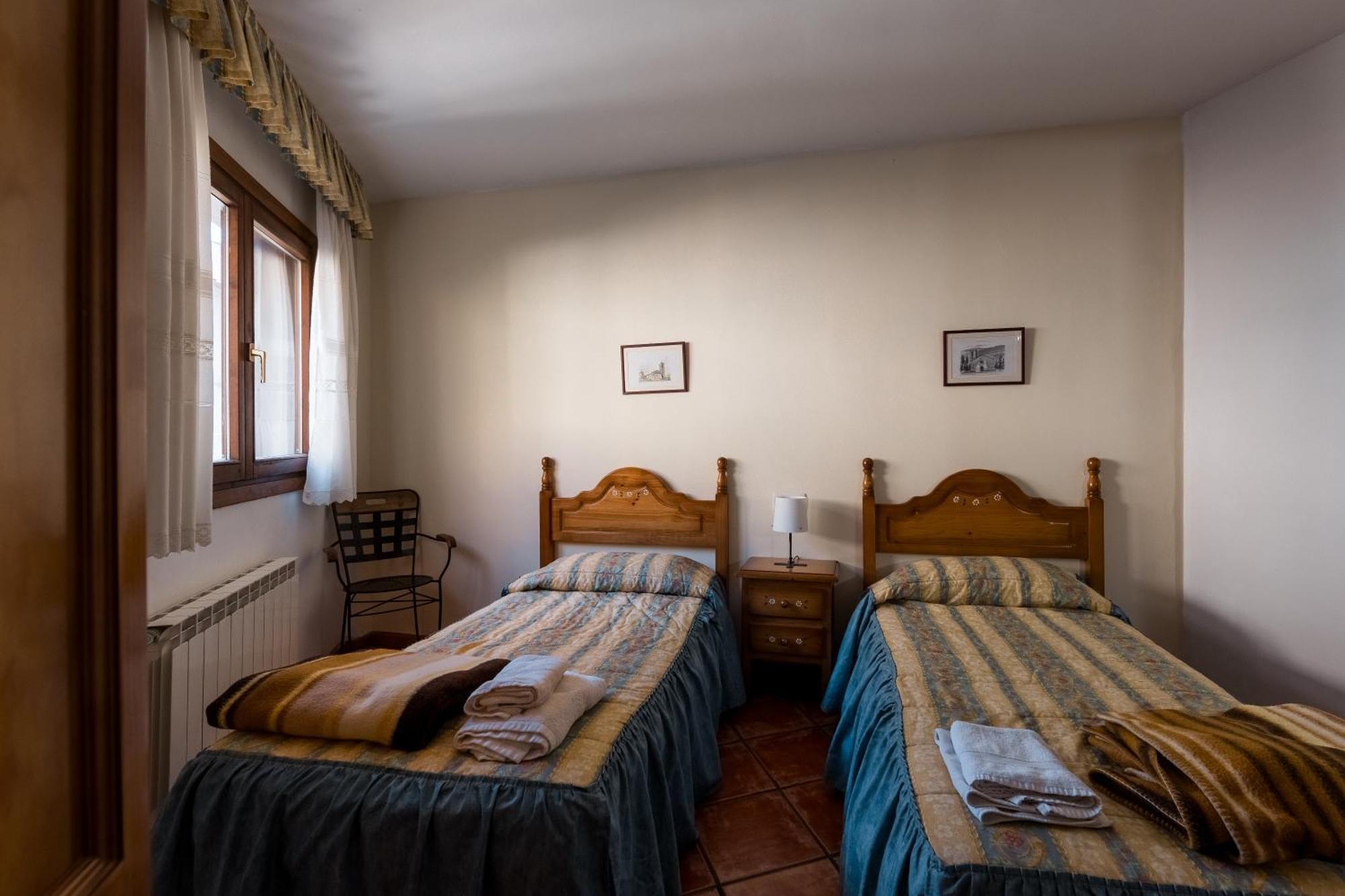 Casa Samarra Hotel Ribera de Cardos Ngoại thất bức ảnh